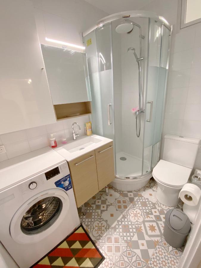 Paris: Agreable Chambre D'Un Grand Artiste Apartment Bagian luar foto