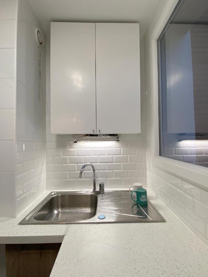 Paris: Agreable Chambre D'Un Grand Artiste Apartment Bagian luar foto